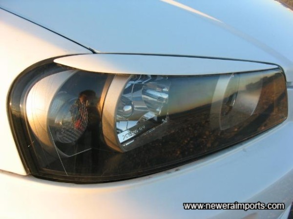 Xenon Headlamps with Colour Coded Brows