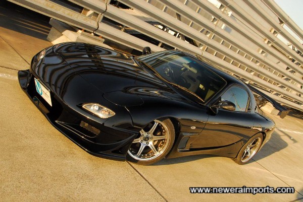 Stunning condition 1998 RX-7 - with well chosen cosmetic modifications.